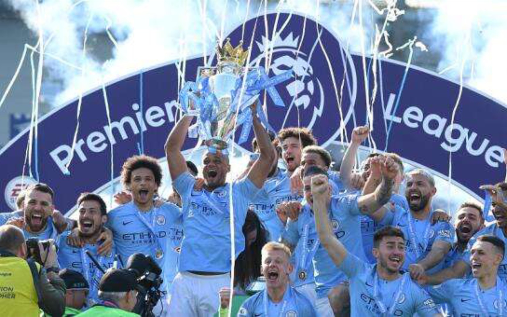 格和對足球 格和對足球